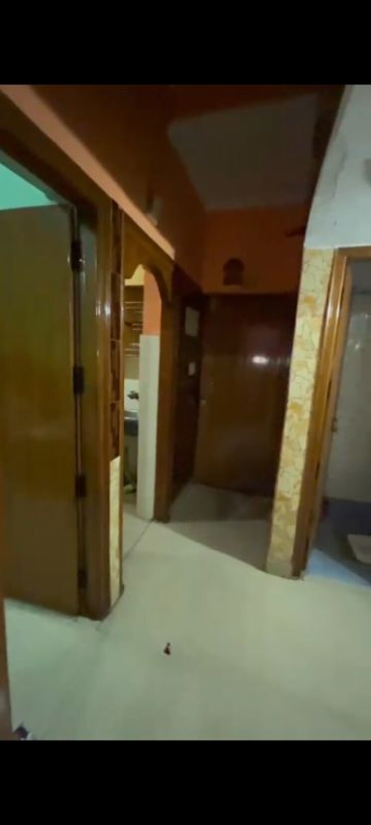 undefined, sector 52 1 Bedroom 112 Sq.Mt. Builder Floor In Sector 52 Noida 9801520