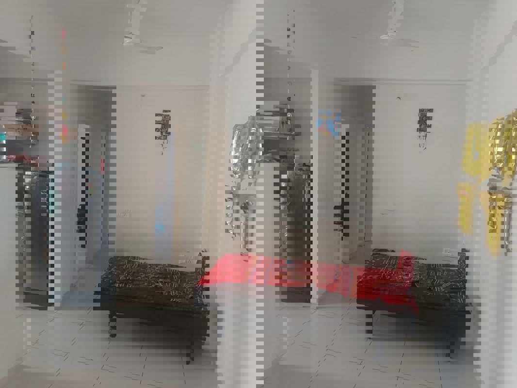 2 BHK Apartment For Rent in Makarba