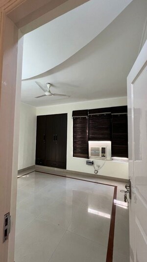 Kitchen in 3 BHK Apartment at Emaar MGF The Palm Drive Villas, Sector 66 – for Rent