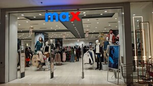  Shop For Sale in Bhutani Experience, Sector 32