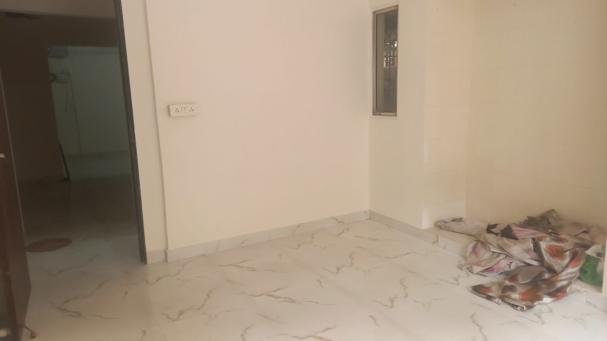 1 BHK + Extra Room Apartment For Rent in Vardhman Vatika