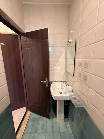 Bathroom in 2 BHK Apartment at Kasturi Nagar – for Rent