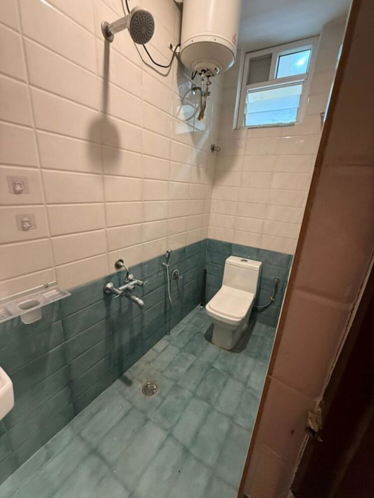 Bathroom, kasturi nagar 2 Bedroom 1100 Sq.Ft. Apartment In Kasturi Nagar Bangalore 9801543