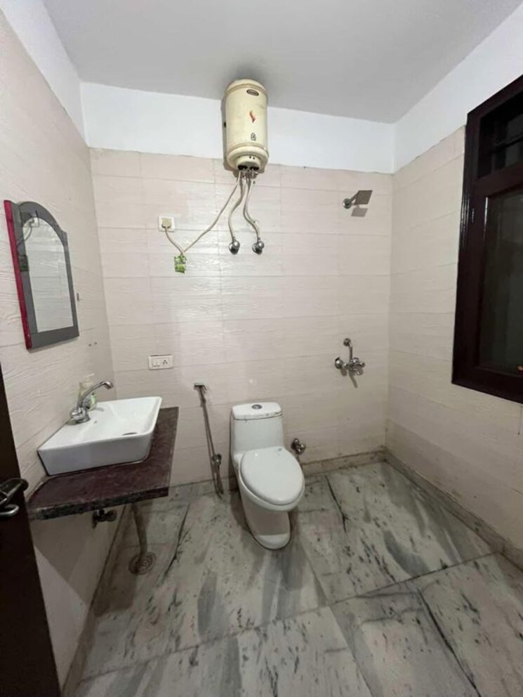 Bathroom, gpl-eden-heights 3 Bedroom 2190 Sq.Ft. Apartment In Sector 70 Gurgaon 9801573