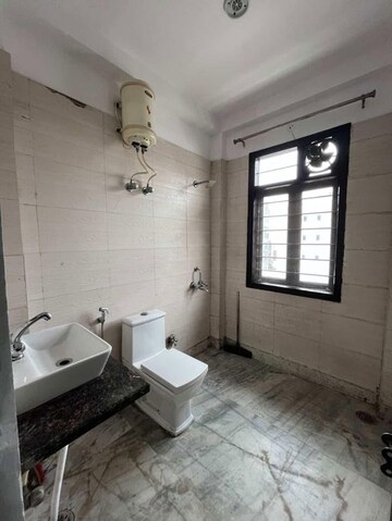 Bathroom in 3 BHK Apartment at GPL Eden Heights, Sector 70 – for Rent