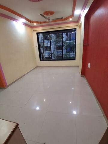 Room in 1 BHK Apartment at Dharti CHS Tilak Nagar, Tilak Nagar – for Rent