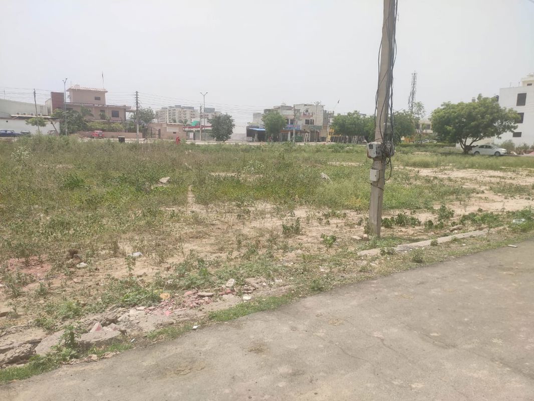Plot For Sale in BPTP District Phase 2