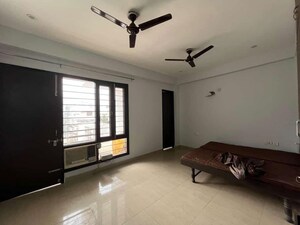 Room in 3 BHK Apartment at Shree Vardhman Victoria, Sector 70 – for Rent