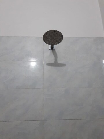 Room in 2 BHK Builder Floor at Gomti Nagar – for Rent