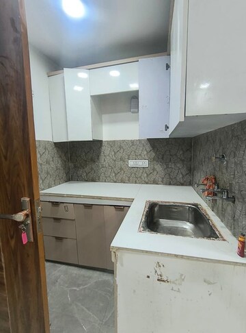 Kitchen in 2 BHK Builder Floor at Govindpuri – for Rent