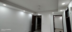 Room in 2 BHK Builder Floor at Saket – for Rent