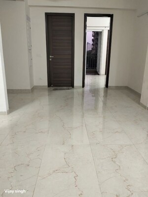 Room in 2.5 BHK Apartment at Smart World Gems, Sector 89 – for Rent