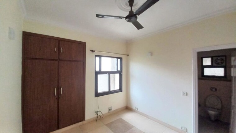 Room, gaur-chrysalis 3 Bedroom 1910 Sq.Ft. Apartment In Sector 22d Yamuna Expressway Greater Noida 9801654