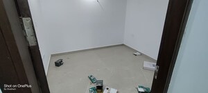 Furnished Amenities in 2 BHK Builder Floor at Saket – for Rent