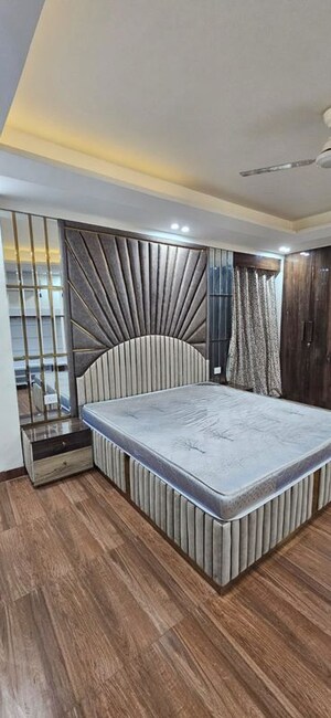 Balcony in 4 BHK Apartment at Ansal Height 86, Sector 86 – for Rent