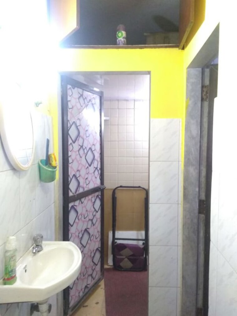 Bathroom, palacia-kingston-phase-2 2 Bedroom 790 Sq.Ft. Apartment In Ghodbunder Road Thane 9801731