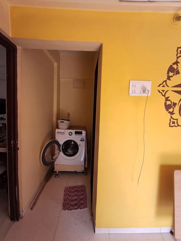 Bathroom, sai-prem-park 3 Bedroom 1600 Sq.Ft. Apartment In Pimple Saudagar Pune 9801739