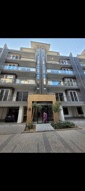 3.5 BHK Apartment For Rent in Smart World Gems