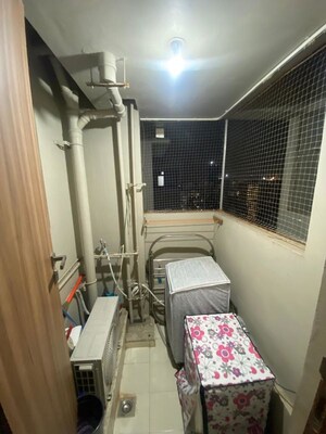 Team Area in 2 BHK Apartment at Sheth Irene, Malad West – for Rent