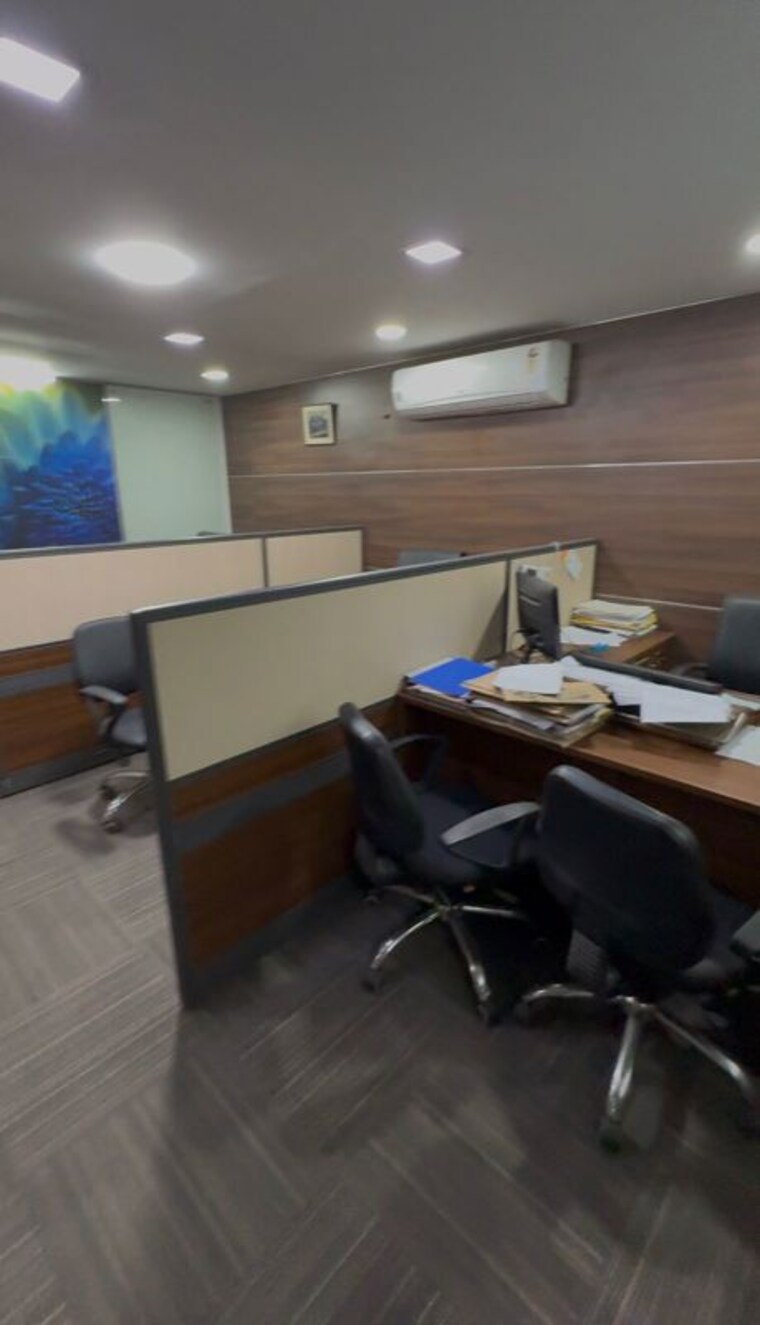 Team Area, jangpura Commercial Office Space 2100 Sq.Ft. In Jangpura Delhi 9801809