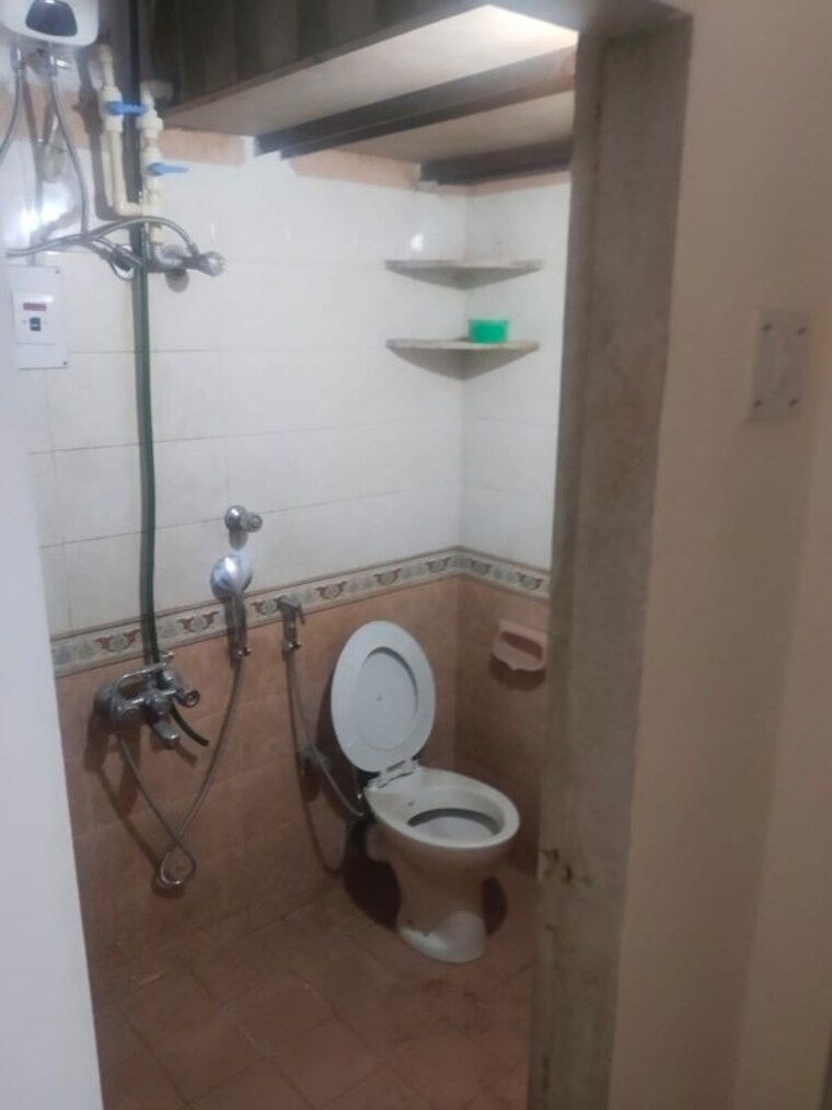 Bathroom, vijay-garden 1 Bedroom 800 Sq.Ft. Apartment In Ghodbunder Road Thane 9801837