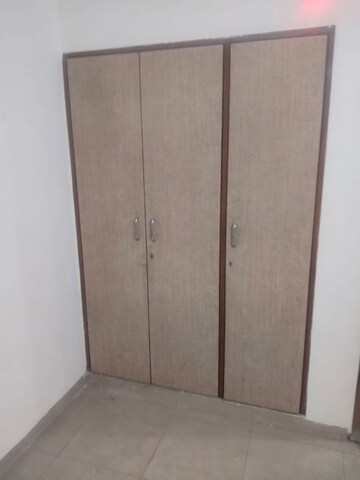 Room in 1 BHK Apartment at Vijay Garden, Ghodbunder Road – for Rent