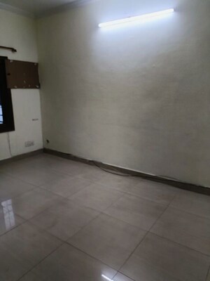 Room in 3 BHK Villa at Sector 65 – for Sale