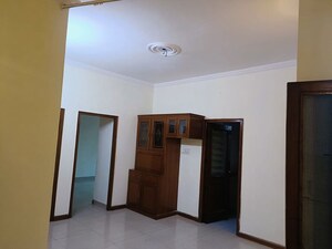 Room in 3 BHK Villa at Sector 65 – for Sale