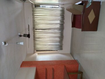 Master Bedroom in 2 BHK Apartment at Avanti Apartment Dadar , Dadar West – for Rent