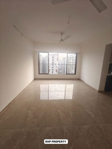 Room in 2 BHK Apartment at Harmony Residency Ghatkopar East, Ghatkopar East – for Rent