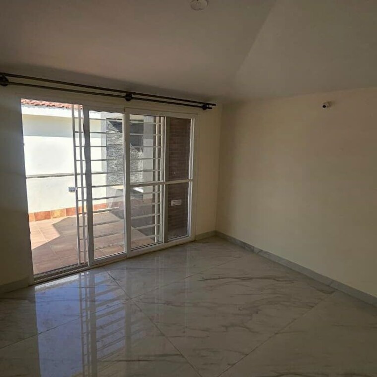 Room, lgcl-stonescape 4 Bedroom 2300 Sq.Ft. Villa In Hennur Road Bangalore 9801859