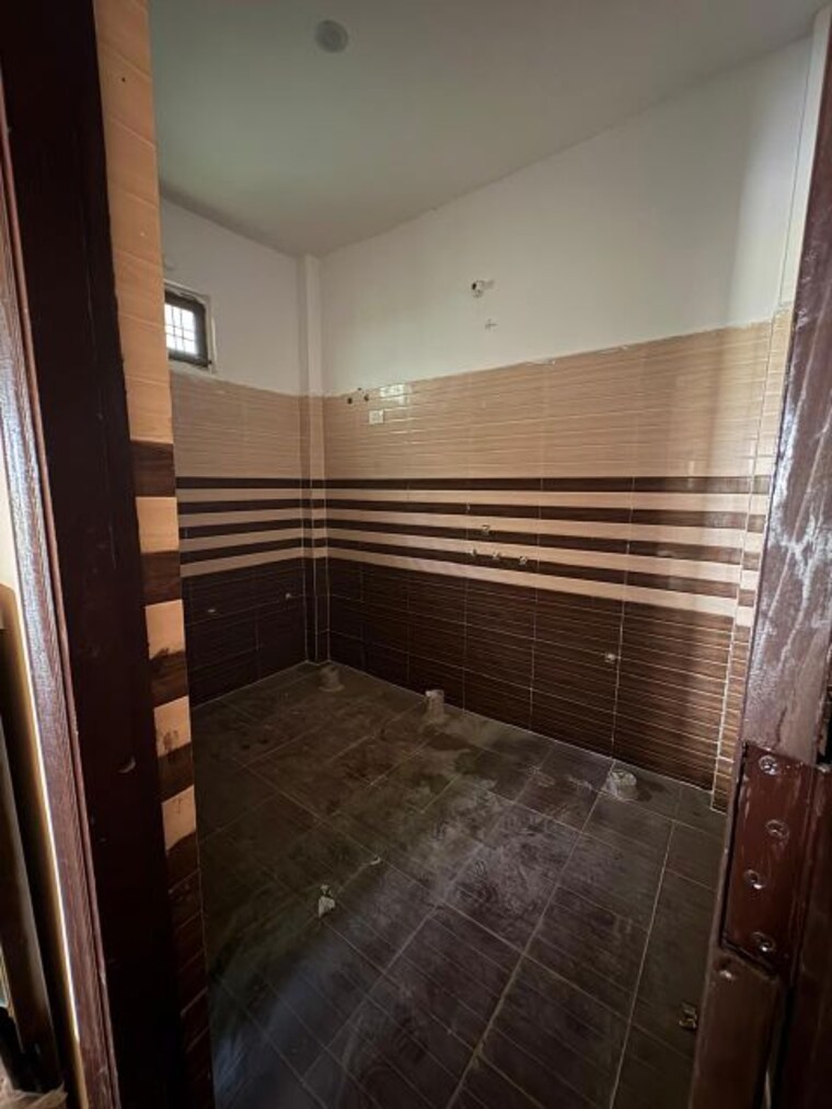 Bathroom, faizabad road 2 Bedroom 1250 Sq.Ft. Villa In Faizabad Road Lucknow 9801899