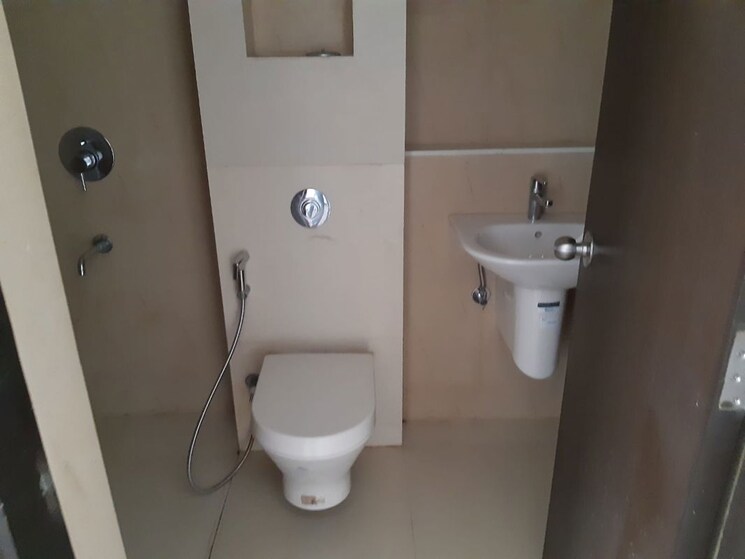 Bathroom, ram-pushpanjali-residency 2 Bedroom 803 Sq.Ft. Apartment In Owale Thane 9801904