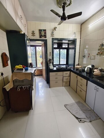 Room in  Pg at Best View, Goregaon East – for Rent