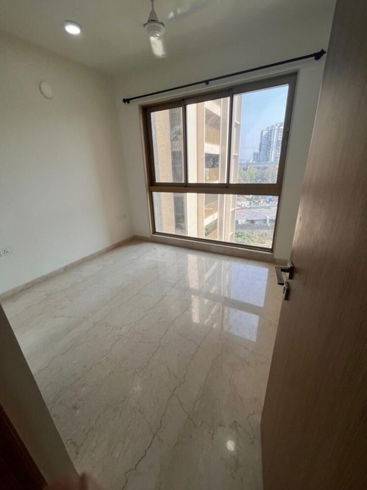 Room, godrej-rks 2 Bedroom 565 Sq.Ft. Apartment In Chembur Mumbai 9801869
