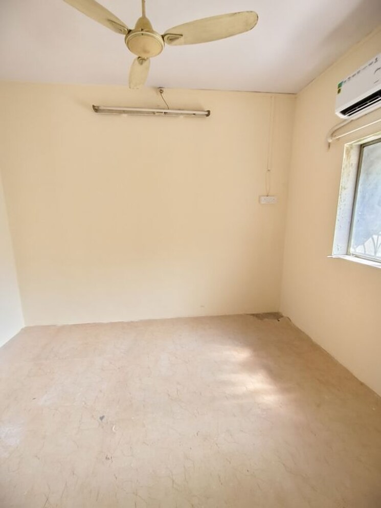 Room, gokuldham-complex 1 Bedroom 450 Sq.Ft. Apartment In Goregaon East Mumbai 9801916