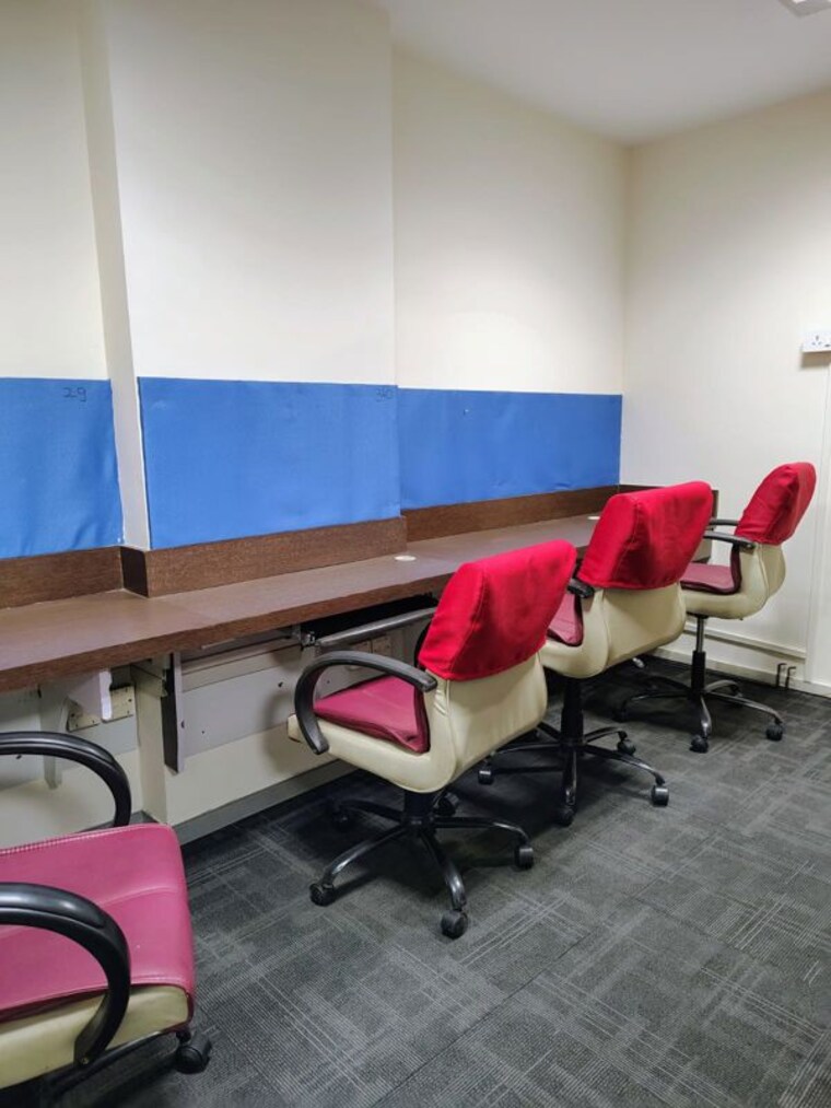 Gym, rupa-solitaire Commercial Office Space 1650 Sq.Ft. In Kopar Khairane Navi Mumbai 9801918