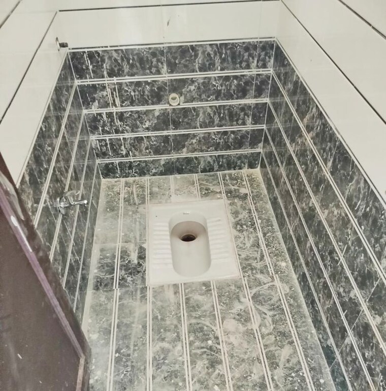 Bathroom, chetna-garden 1 Bedroom 520 Sq.Ft. Apartment In Kondhwa Pune 9801924