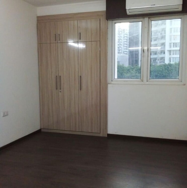 Room, emaar-the-enclave 3.5 Bedroom 1920 Sq.Ft. Apartment In Sector 66 Gurgaon 9260952