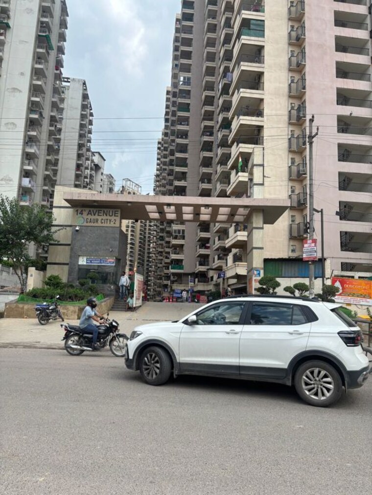 Exterior View, gaur-city-2-14th-avenue 2 Bedroom 885 Sq.Ft. Apartment In Sector 16c Greater Noida Greater Noida 9692918