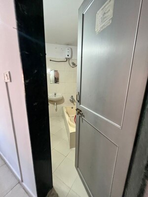 Bathroom in 3 BHK Apartment at Kunal Icon, Pimple Saudagar – for Rent