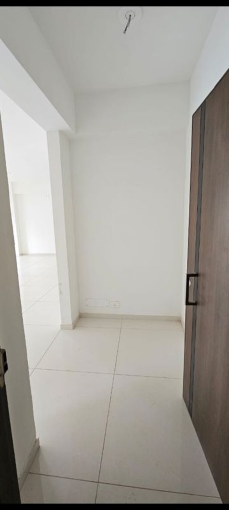 Room, swati-parkside 4 Bedroom 3151 Sq.Ft. Apartment In Shela Ahmedabad 9801970