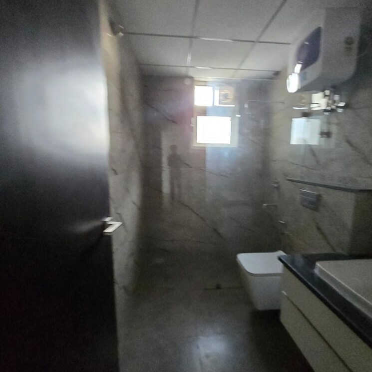 Bathroom, maya-green-lotus-utsav 3.5 Bedroom 2525 Sq.Ft. Apartment In International Airport Road Zirakpur 9802009