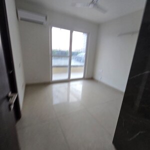 Room in 3.5 BHK Apartment at Maya Green Lotus Utsav, International Airport Road – for Rent