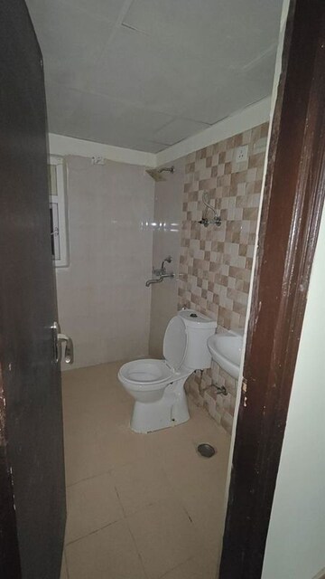 Bathroom in 2 BHK Apartment at Amrapali Silicon City, Sector 76 – for Rent