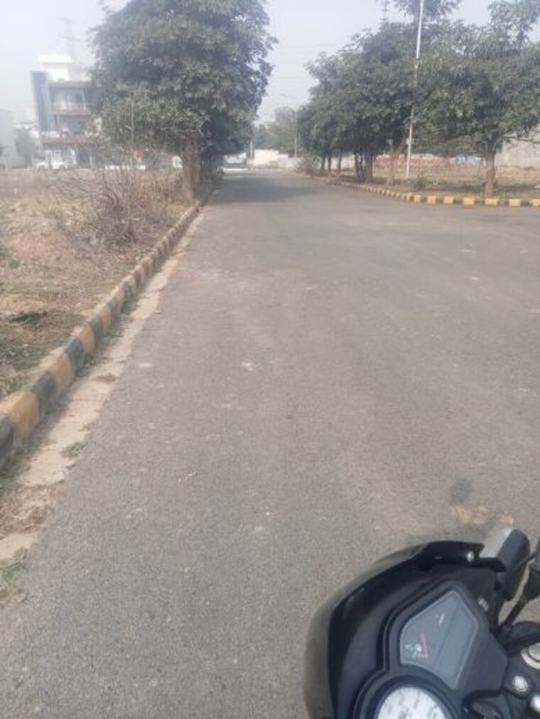 Exterior View, bptp-parklands  303 Sq.Yd. Plot In Sector 76 Faridabad 9801978