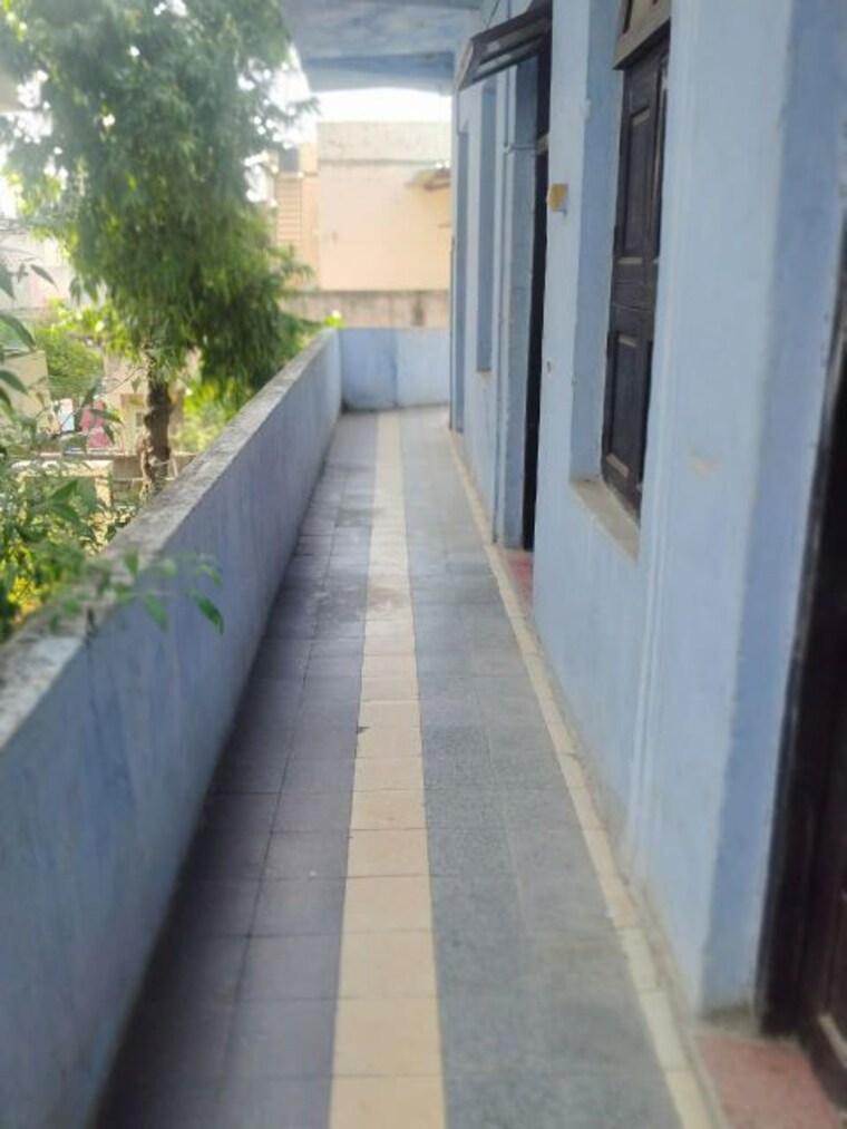 Balcony, girdhar nagar 1 RK 1000 Sq.Ft. Builder Floor In Girdhar Nagar Ahmedabad 9802139