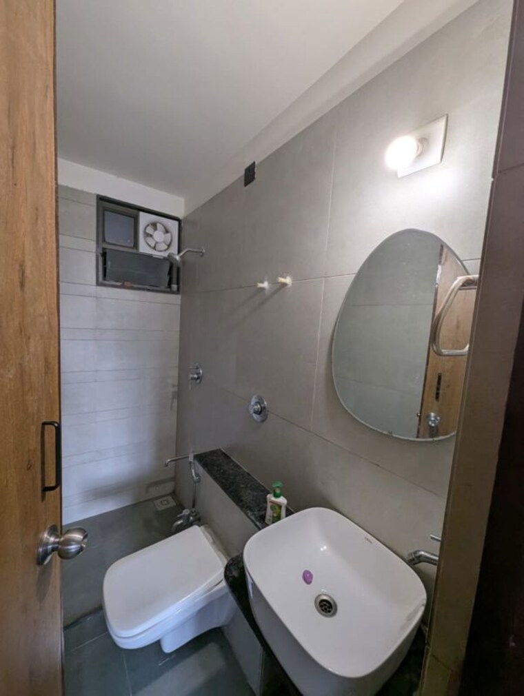 Bathroom, shela 3 Bedroom 1655 Sq.Ft. Apartment In Shela Ahmedabad 9802012