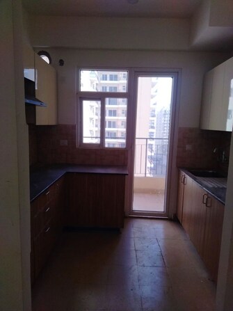 3 BHK + Pooja Room 1700 Sq.Ft. Apartment in Amrapali Crystal Homes
