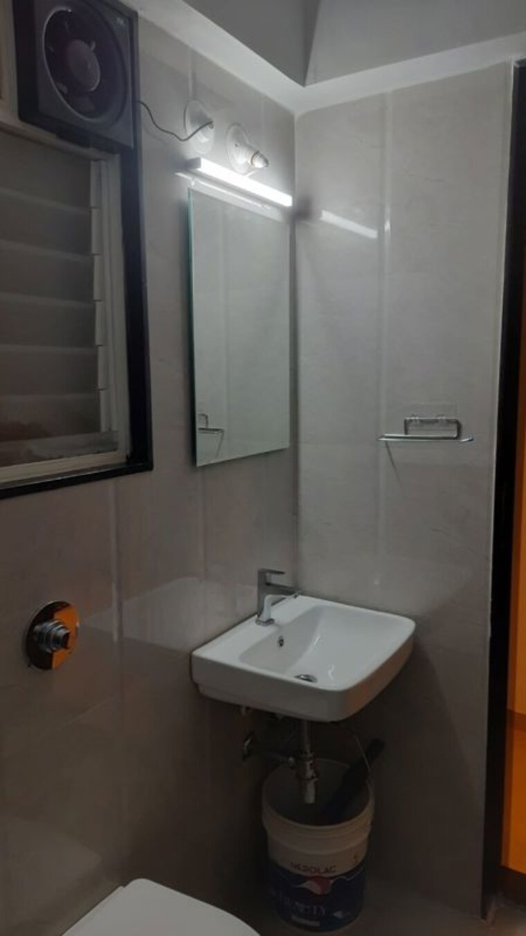 Bathroom, manav-perfect-10 2 Bedroom 1070 Sq.Ft. Apartment In Balewadi Pune 9802163